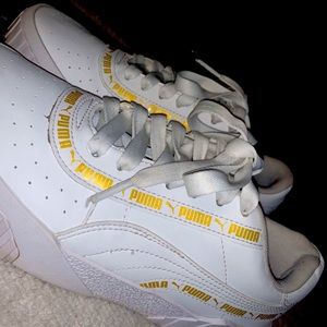 Don’t wear them no more need them gone soon.